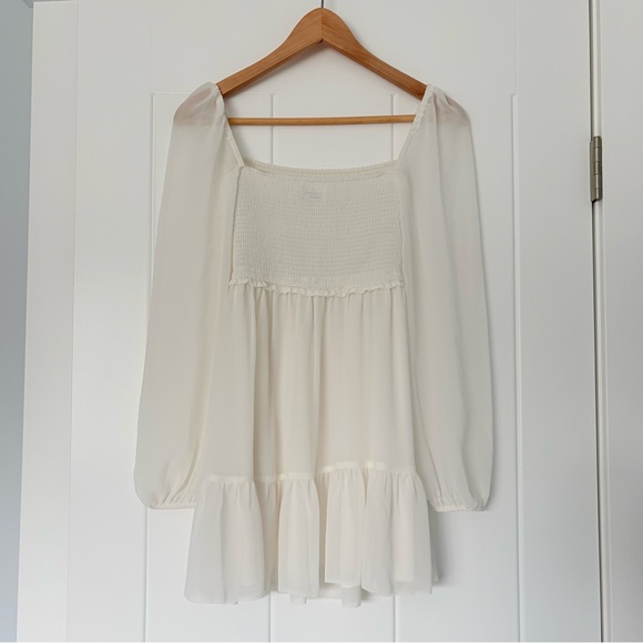 Aritzia Wilfred Tempest Mini Dress Smocked White Chiffon Romantic Feminine 2XS - Picture 14 of 16
